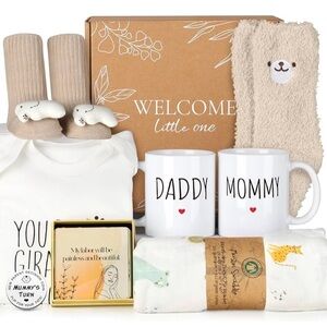 Baby Gift Set with Mugs and Blanket